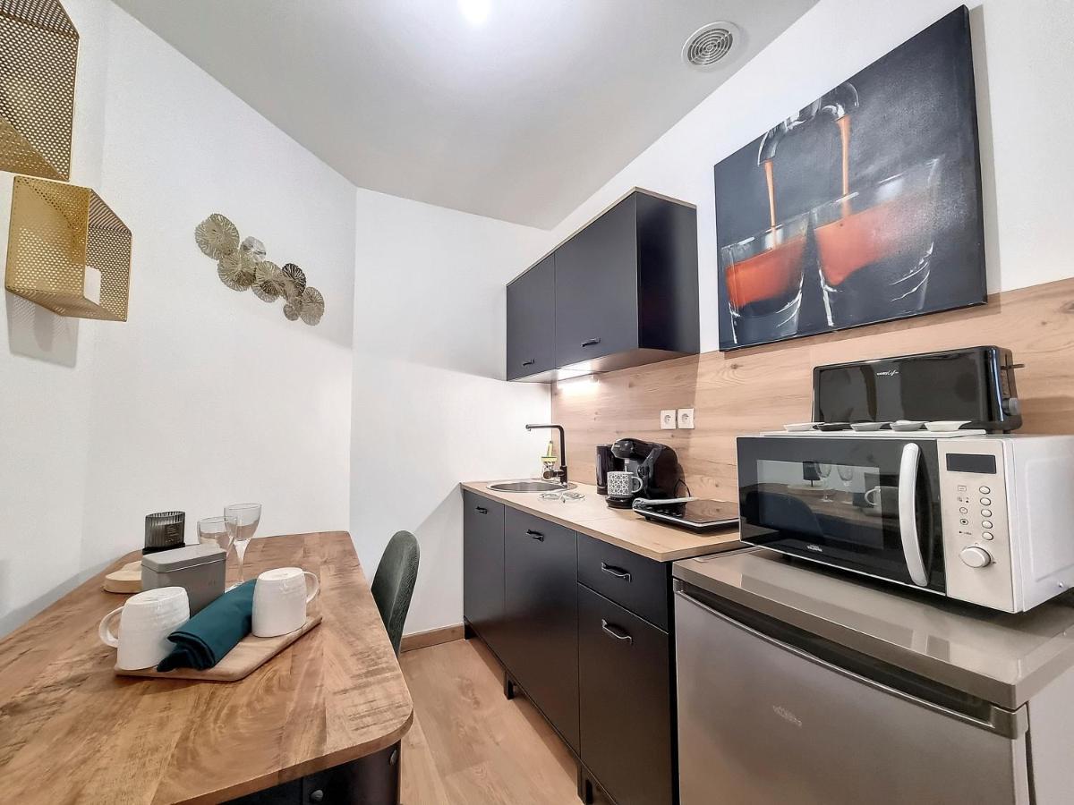 Agathe Apartment รูออง ภายนอก รูปภาพ