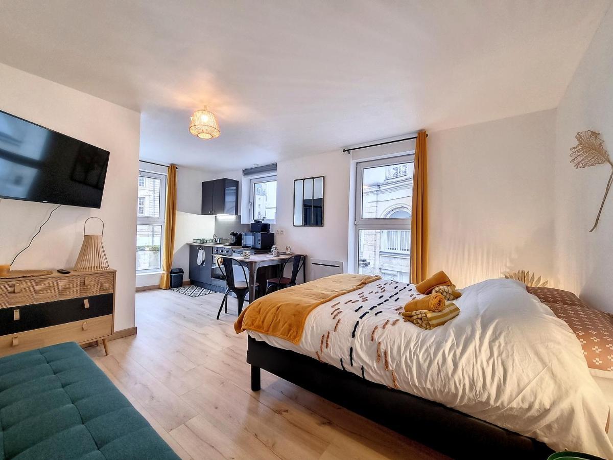 Agathe Apartment รูออง ภายนอก รูปภาพ
